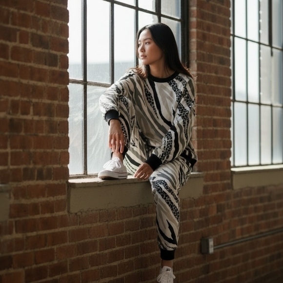 2 Piece Nike Women's Animal-Print Jogger Set - Black, Gray, Beige - Picture 3 of 16